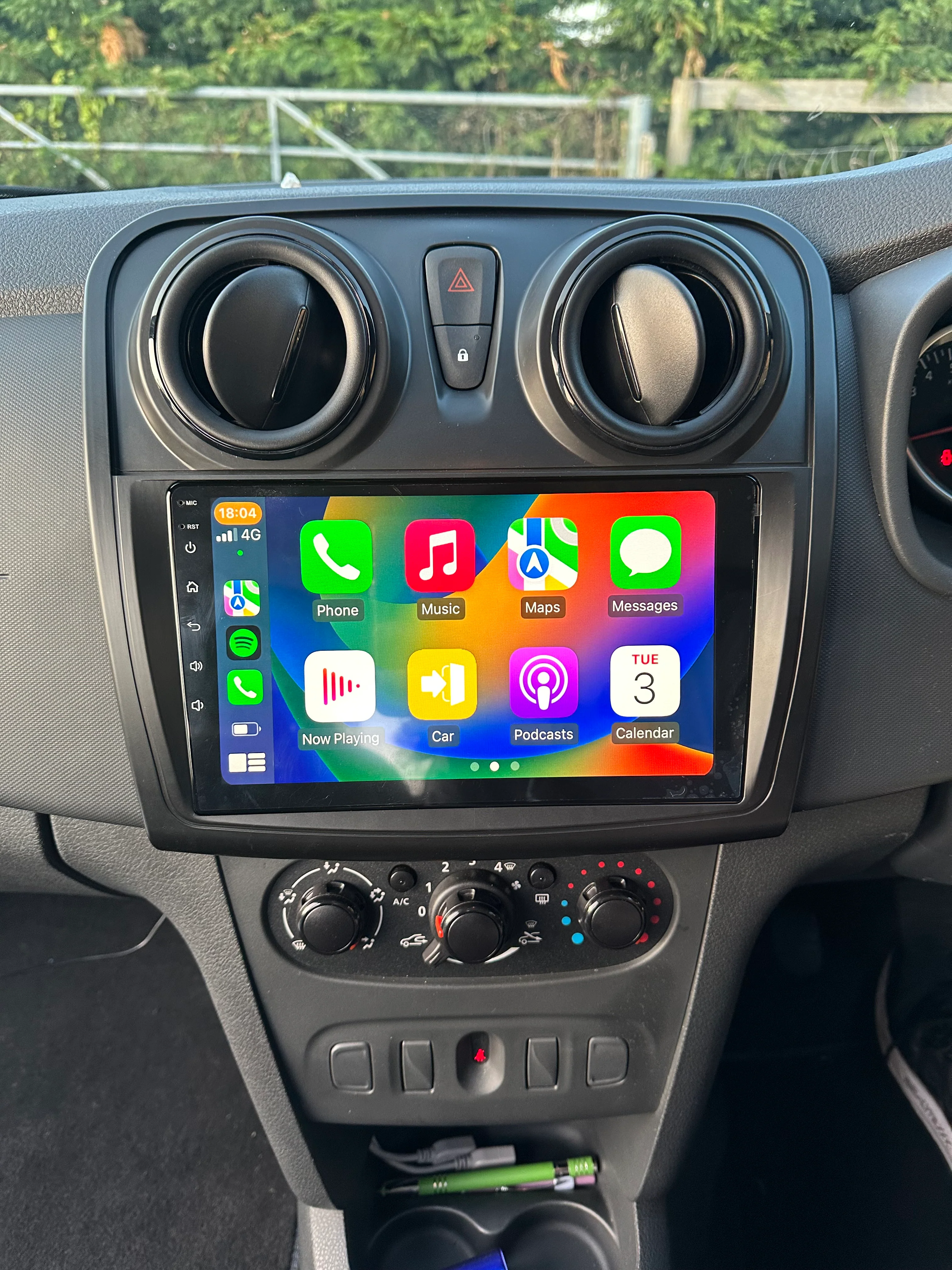 Dacia Sandero 2013-2020 Wireless Apple CarPlay Upgrade Kit - Image 3