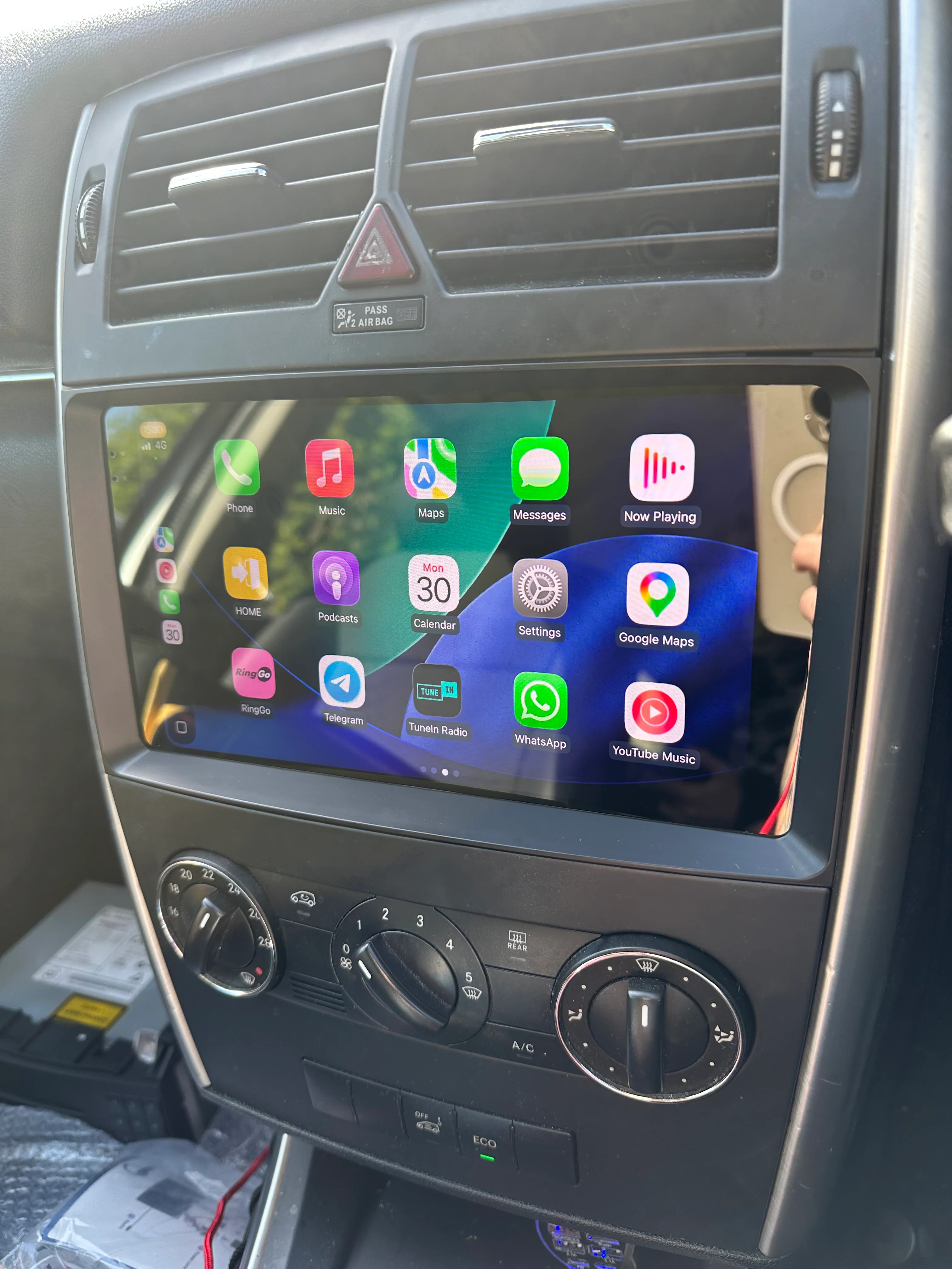 Mercedes A/B/C CLASS 2006-2011 W169/W906/B200 Wireless Apple CarPlay Upgrade Kit - Image 4