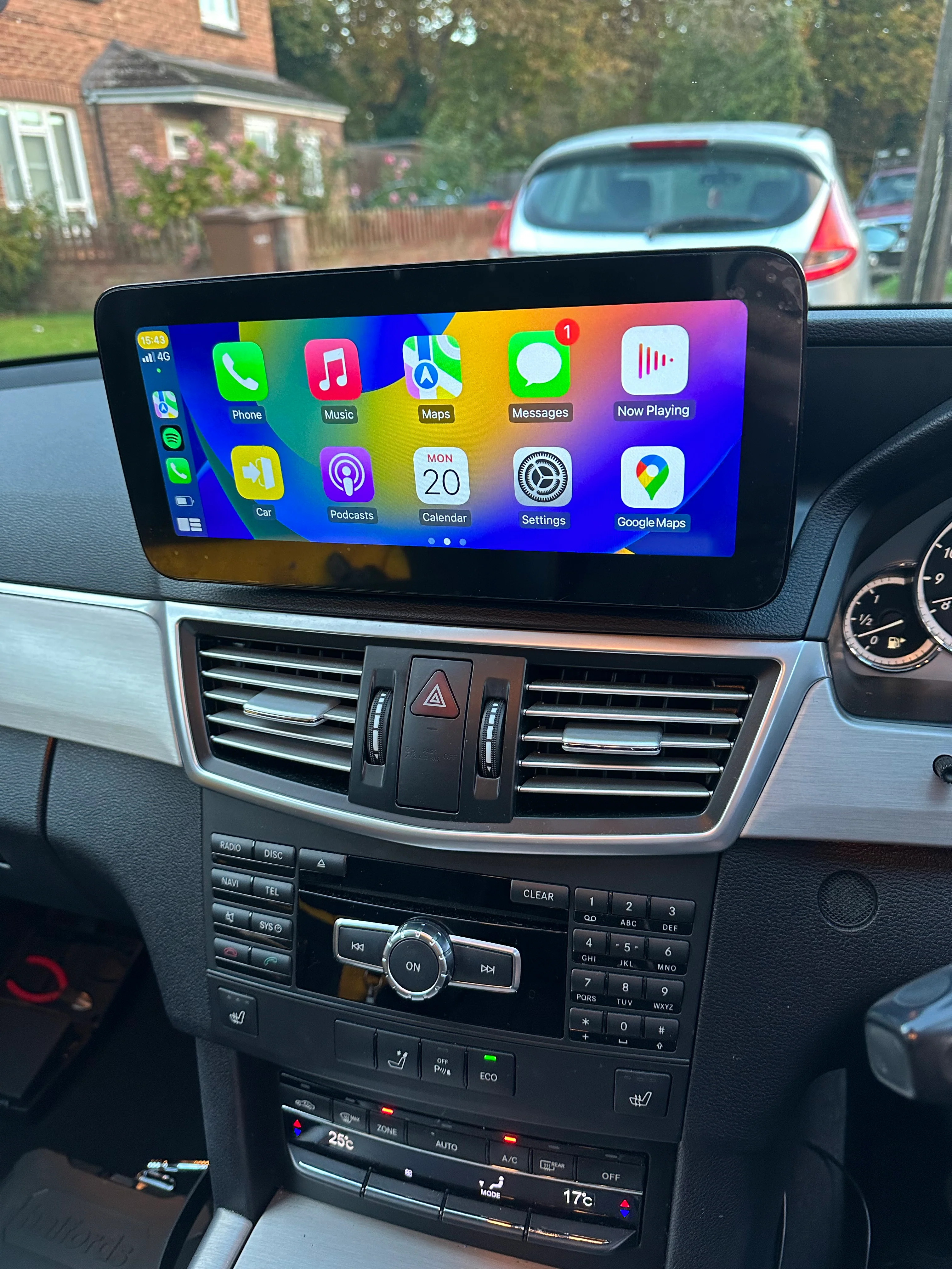 Mercedes E Class 2009-2017 W212/W207/C207 Wireless Apple CarPlay Touchscreen Kit - Image 4