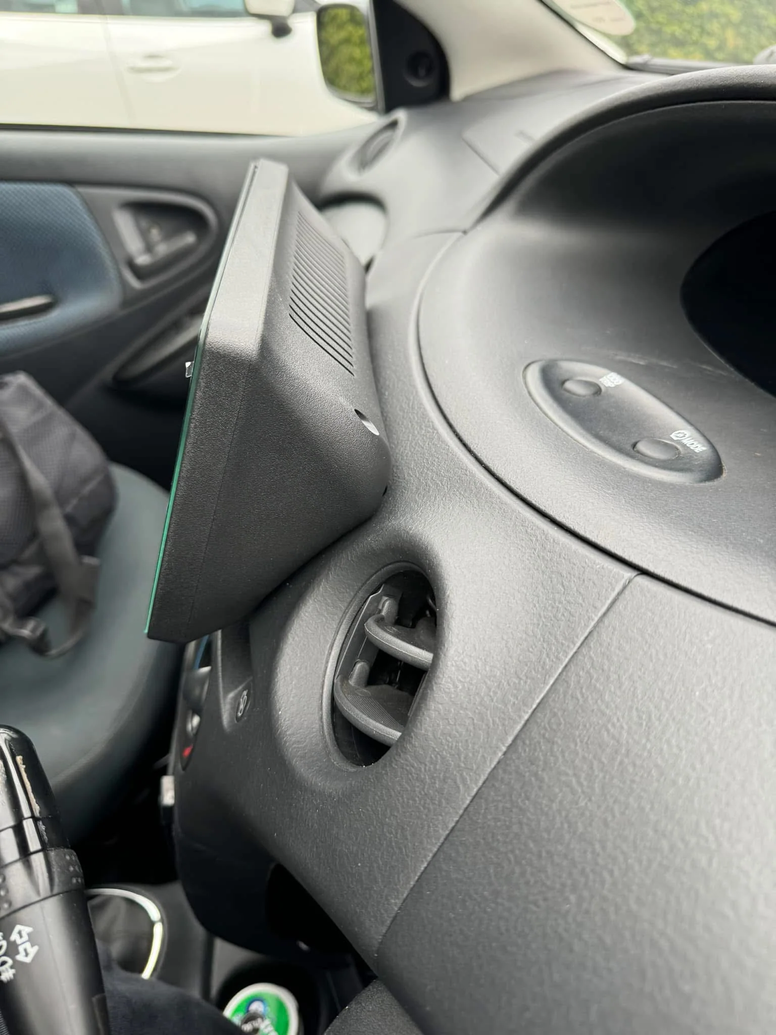 Toyota Yaris/Vitz/Echo 1999-2006 Wireless Apple CarPlay Upgrade Kit - Image 3