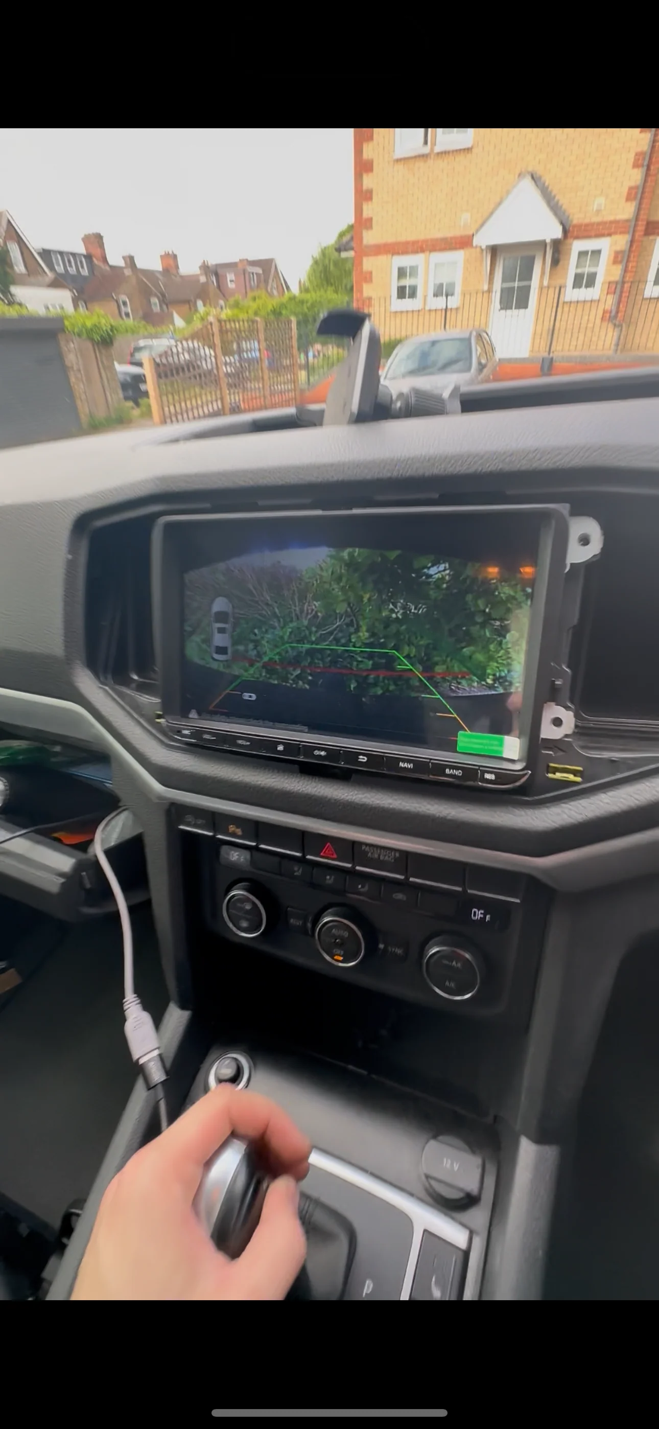 VW Amarok 2017-2021 Wireless Apple CarPlay Upgrade Kit - Image 4
