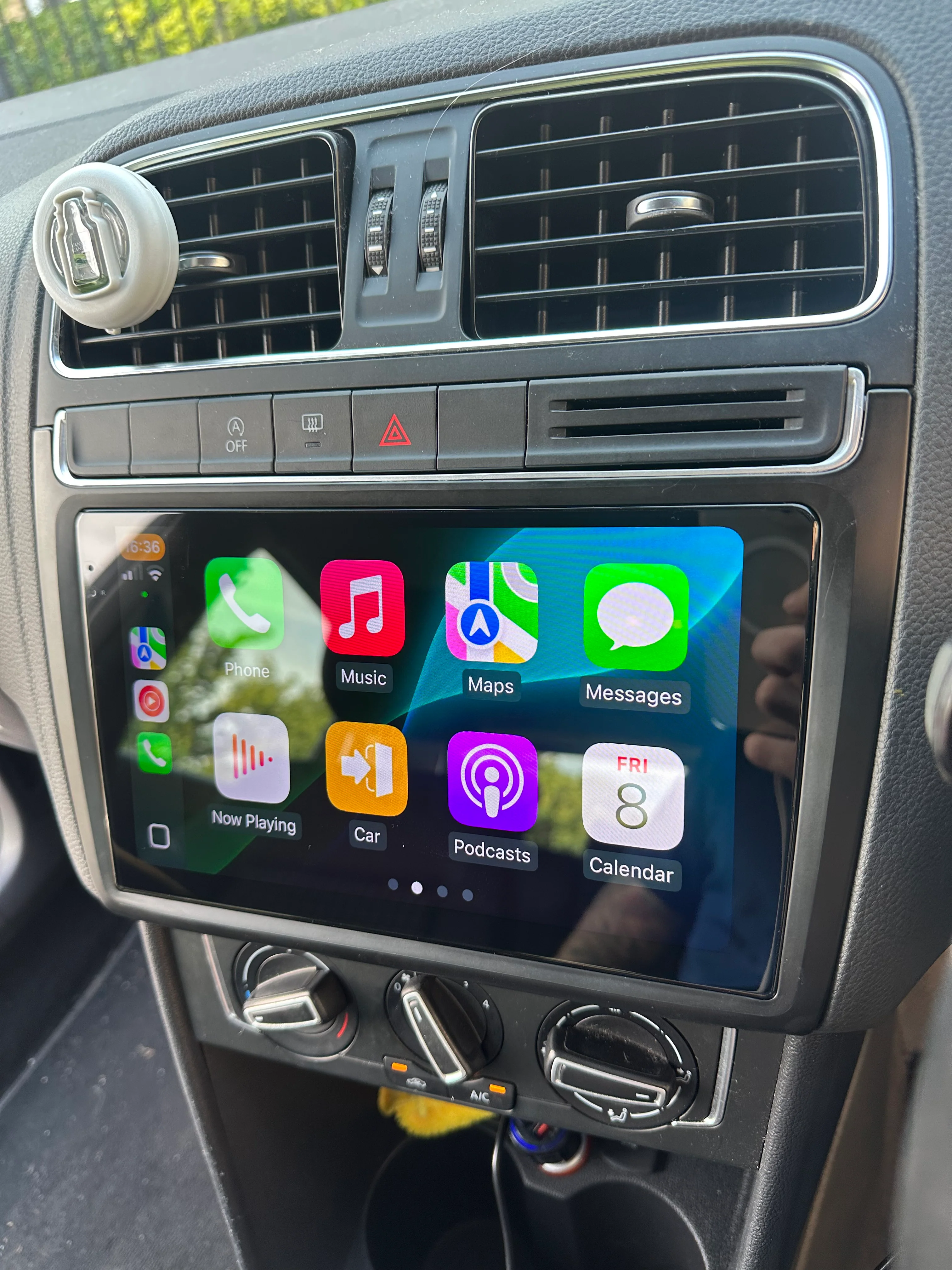 VW Polo 2009-2017 Wireless Apple CarPlay Upgrade Kit - Image 3